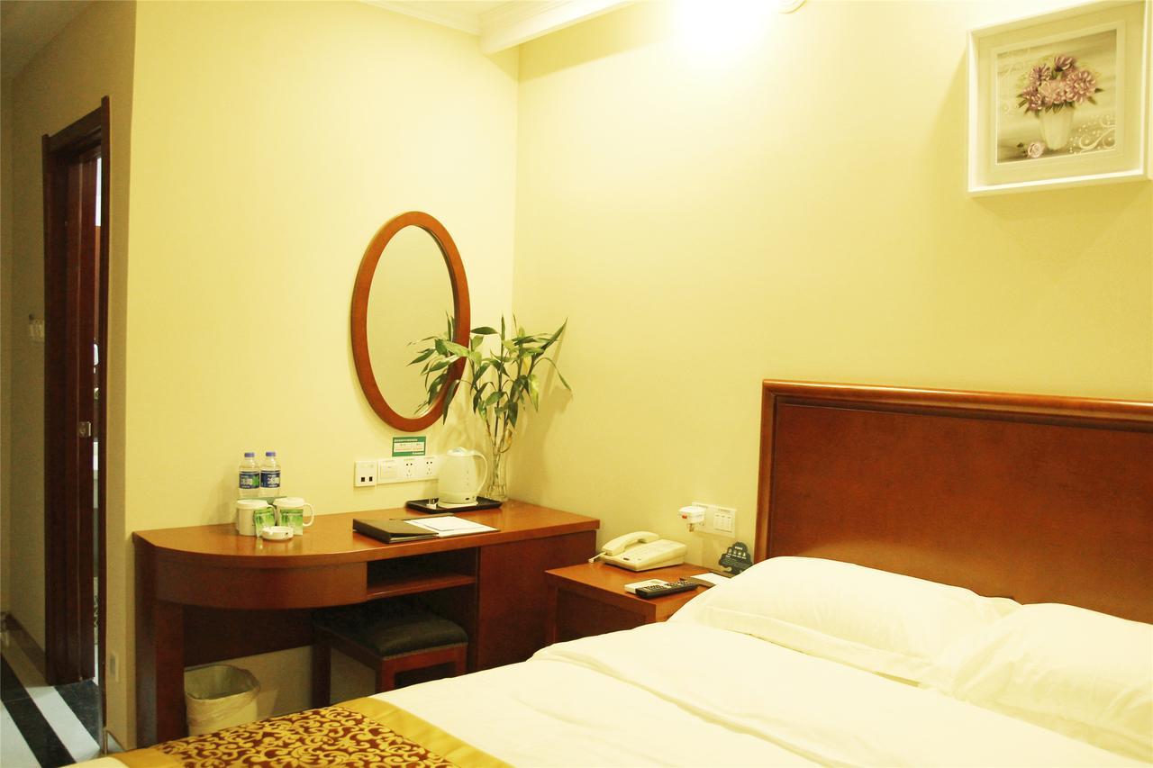 Greentree Inn Shandong Qingdao Development District Sdust Express Hotel Exterior foto